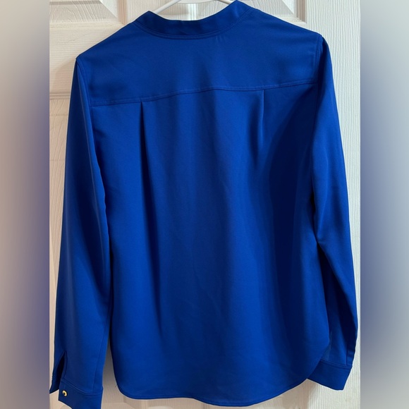 Nine West Royal Blue V-Neck Women’s Blouse Size Petite Small - Picture 2 of 4